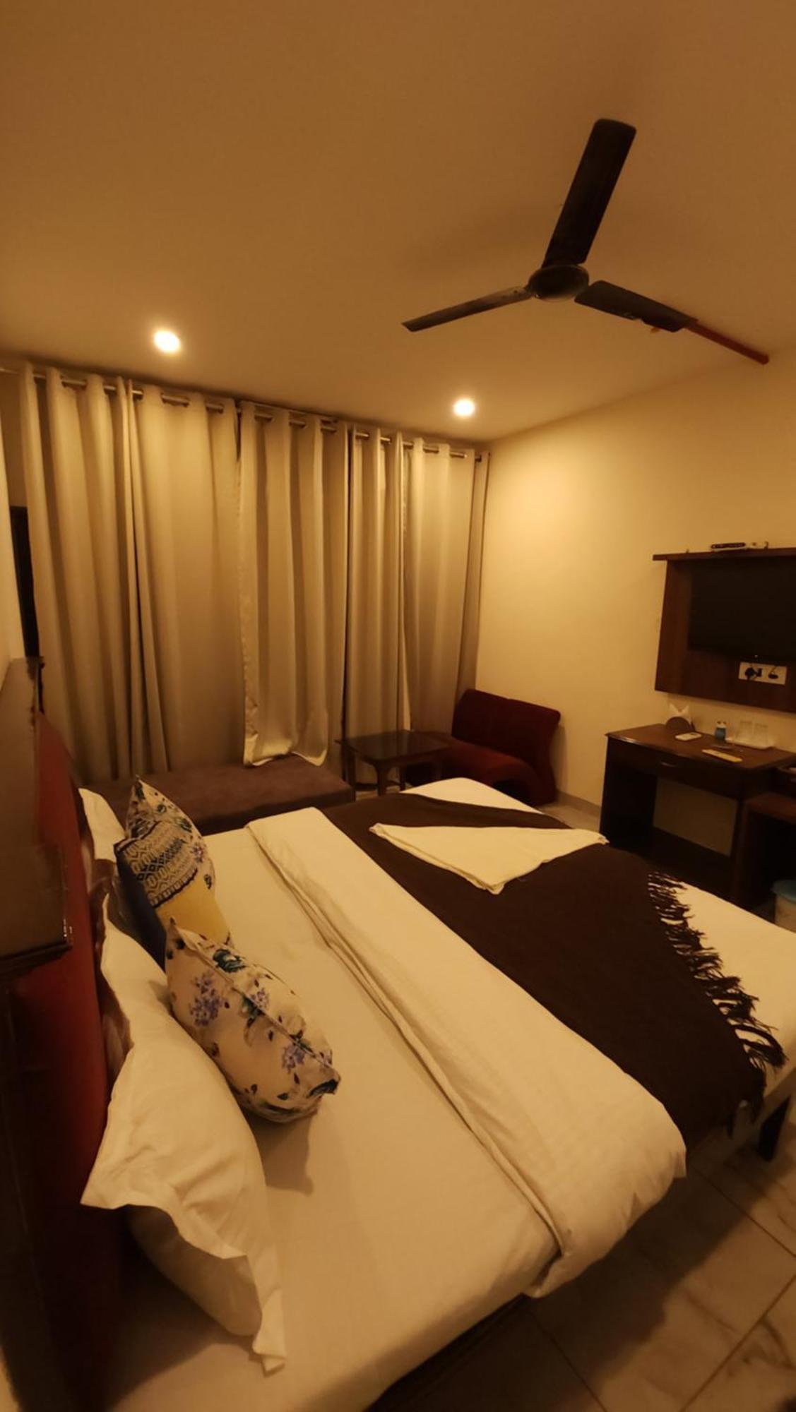 Hotel Vrs Inns Chandīgarh المظهر الخارجي الصورة